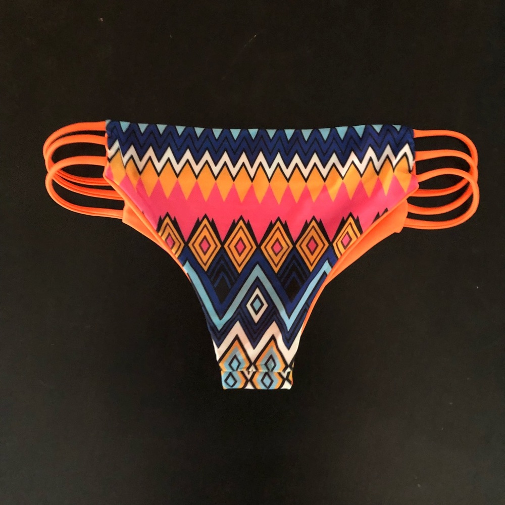Reversible bikini bottom - Picture 2 of 4